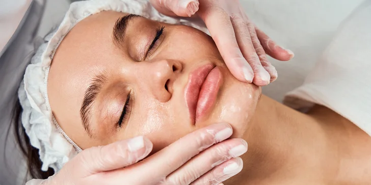 Kosmetické ošetření pleti pro dámy i pány: čištění, peeling, maska i masáž