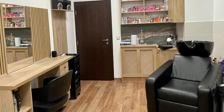 Dámský střih nebo melír pro všechny délky vlasů