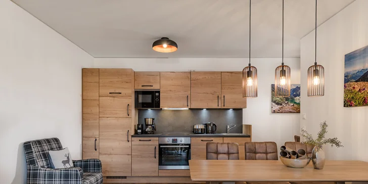 Rakouské Alpy: moderní apartmán s kuchyňkou a turistická karta plná slev