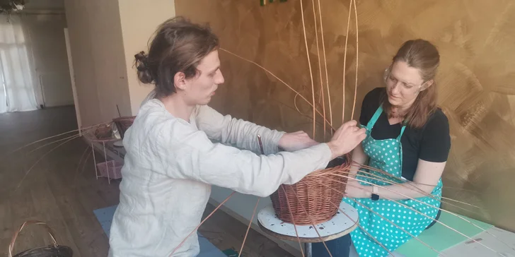Kurz pletení kulatého koše v Pardubicích pro 1 či 2 osoby