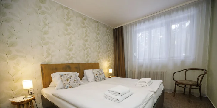 Pobyt v Posázaví: hotel uprostřed lesů, s rybníkem, wellness a aktivitami pro celou rodinu