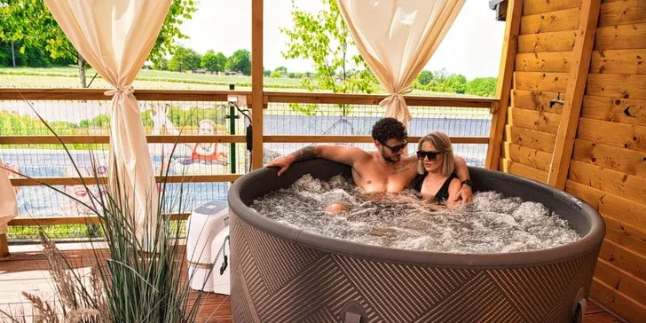 Designové domky v Zatoru jen 100 m od Energylandie: atrakce i SPA zóna přímo v objektu