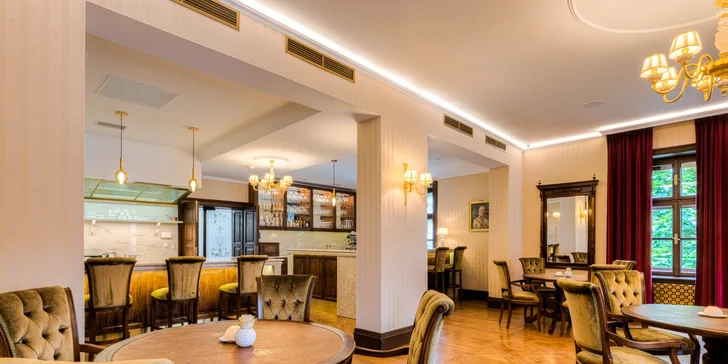 Zámecký hotel 15 km od Bratislavy: krásné apartmány, jídlo, pivní koupel i degustace vín s prohlídkou