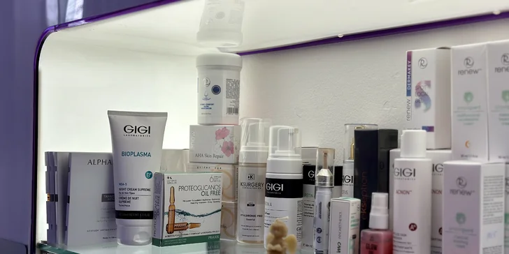 Permanentní make-up: oční linky, obočí pudrovou metodou i výplň rtů