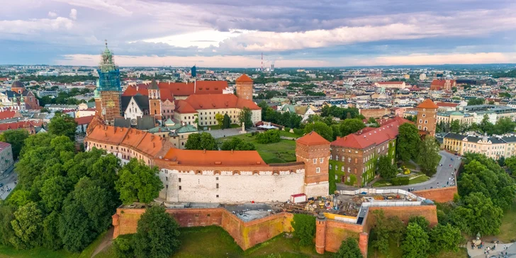 Romantika v centru Krakova: snídaně nebo polopenze a neomezený vstup do saunária