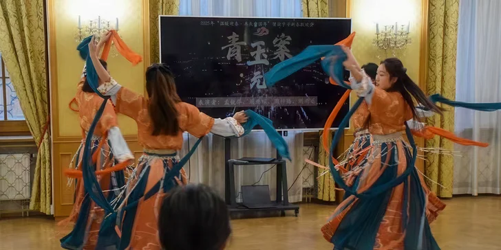 90minutová lekce Tai Chi na střeše: kurz pro začátečníky i pokročilé