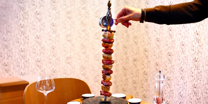 Kachní paštika, maso flambované na meči a crème brûlée pro 2 osoby