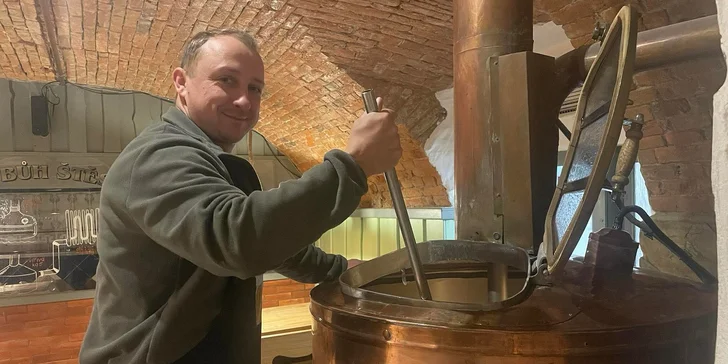 Na den sládkem U Ječmínka: zúčastníte se celé várky piva, v ceně oběd i ochutnávka