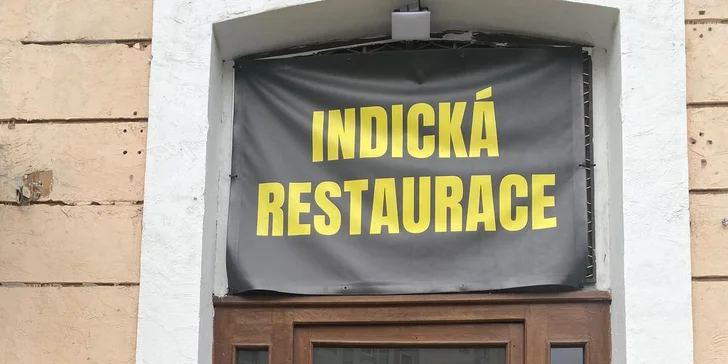 Tříchodové indické menu s kormou, masalou nebo butter chicken pro 1 či 2 osoby