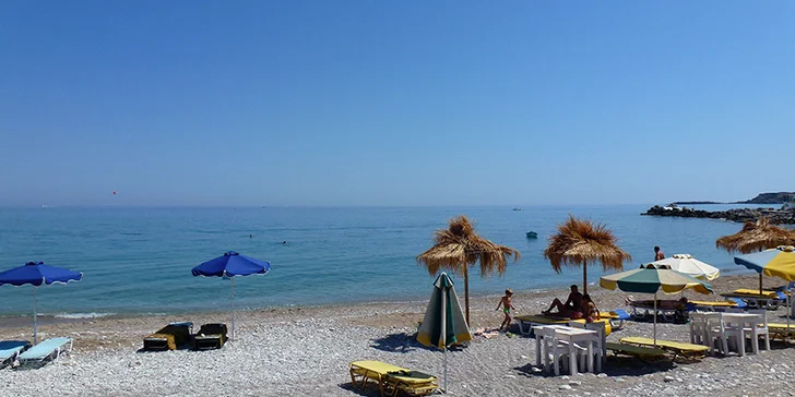 Letecký zájezd na Rhodos: 7 nocí, se stravou nebo bez, 20 m od pláže
