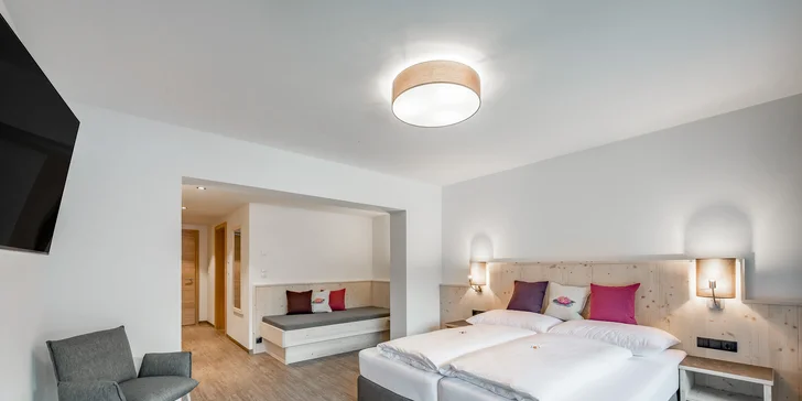 Tyrolský Ötztal: hotel s neomezeným wellness a polopenzí, koupání v jezeře i aquaparcích