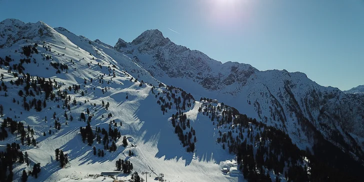 Tyrolský Ötztal: hotel s neomezeným wellness a polopenzí a lyžování