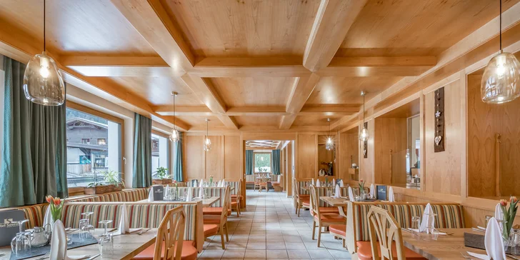 Tyrolský Ötztal: hotel s neomezeným wellness a polopenzí, koupání v jezeře i aquaparcích