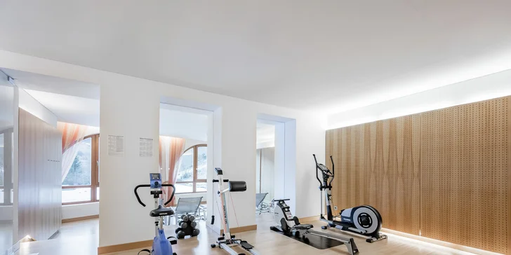 Tyrolský Ötztal: hotel s neomezeným wellness a polopenzí, koupání v jezeře i aquaparcích