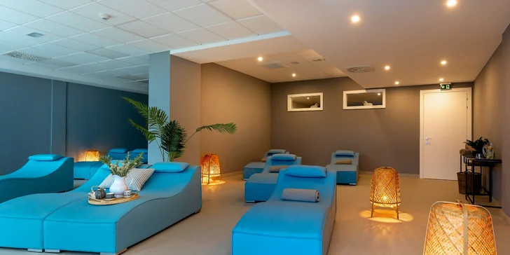 Moderní hotel na chorvatském ostrově Pag se snídaní či polopenzí a wellness