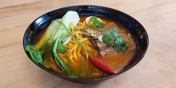 Ramen dle výběru pro jednoho či dva: s tofu, kuřecím i hovězím či mořskými plody