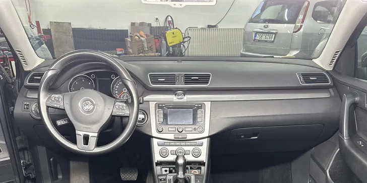 Suché nebo mokré čištění interiéru velkých i malých aut v Mělníku
