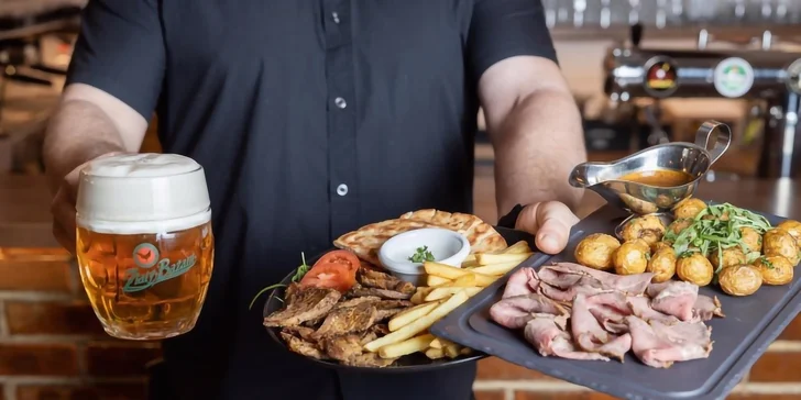 Voucher do restaurace v třebíčském Černém domě: česká, americká a řecká kuchyně