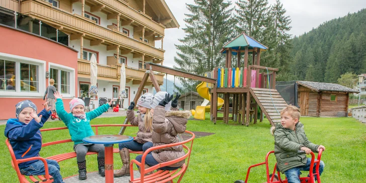 Rakouské Alpy: rodinný hotel se stravou, sauny, karta výhod i 2 děti zdarma