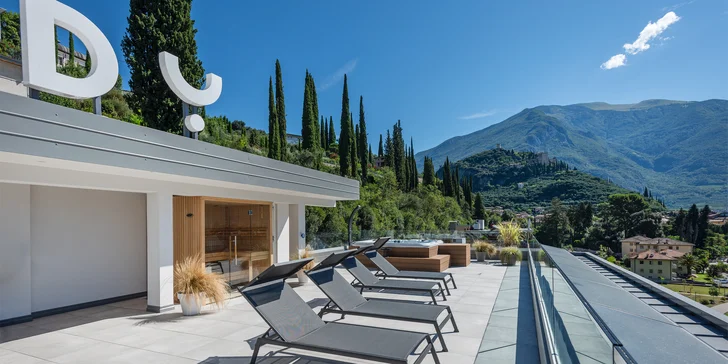 Dovolená v Itálii: hotel kousek od Lago di Garda, střešní wellness i snídaně
