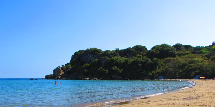 Letecký zájezd na Zakynthos: penzion Christina 100 m od pláže, možnost snídaní i bazénu
