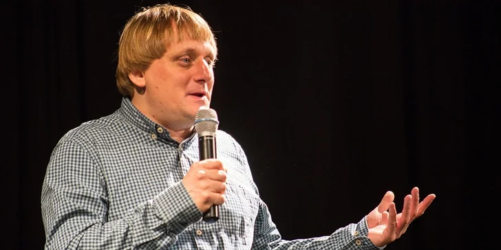 Divadlo Gong: vstupenka na stand-up Lukáše Pavláska Kdo nepláče, není Čech