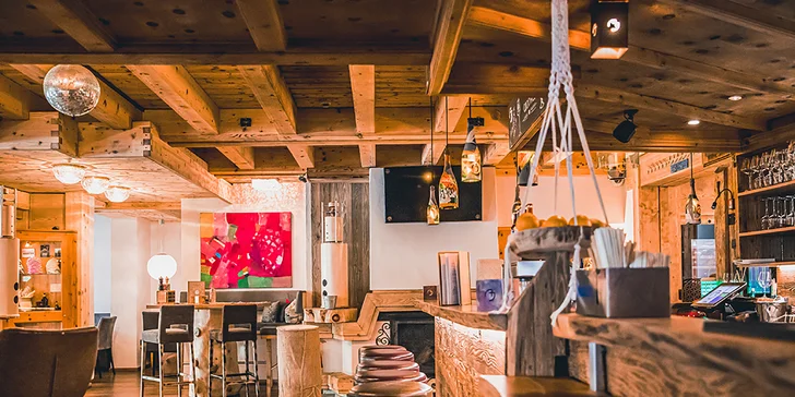 Luxusní rodinná dovolená v Alpách: 4* hotel s polopenzí plus, neomezený wellness, karta výhod