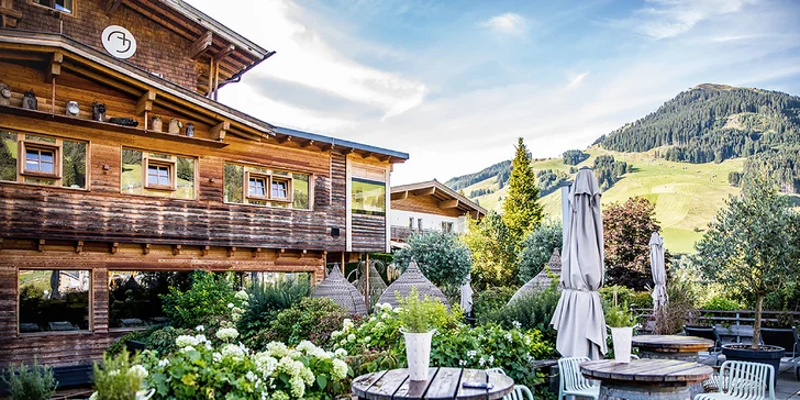 Luxusní rodinná dovolená v Alpách: 4* hotel s polopenzí plus, neomezený wellness, karta výhod
