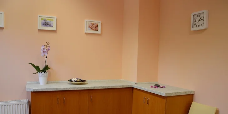 Partnerská masáž, infrasauna, fondue a sekt