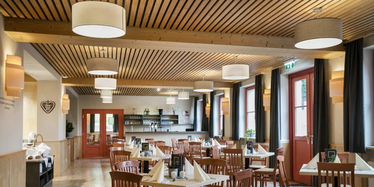 Rodinná dovolená v rakouských Alpách: 3* hotel se snídaní nebo polopenzí, wellness, karta výhod