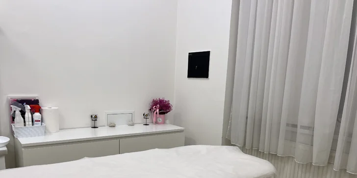 Relax na Vinohradech: masáž nohou, zad i celého těla či masáž sportovní, anticelulitidní nebo lymfodrenážní