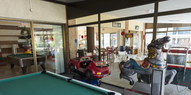 Lloret de Mar nedaleko Barcelony: apartmány v dosahu pláže, bazén i hřiště