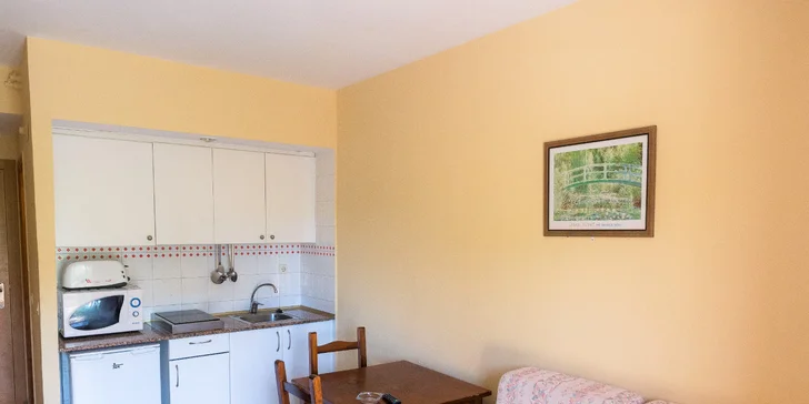 Lloret de Mar nedaleko Barcelony: apartmány v dosahu pláže, bazén i hřiště