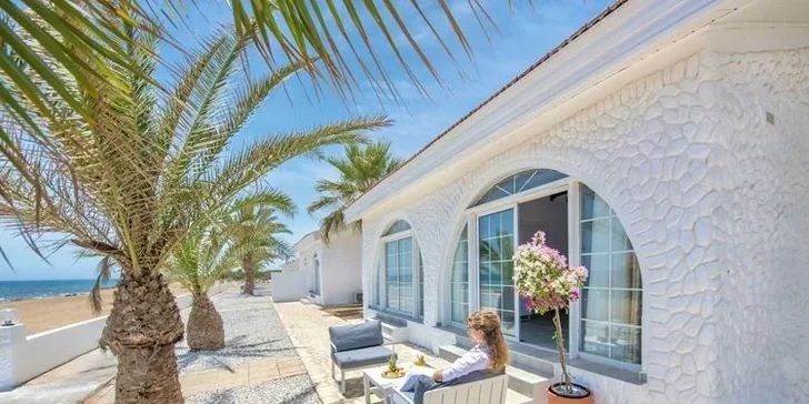 Letecky na Severní Kypr: hotel Long Beach Resort**** s all inclusive a bazénem přímo u pláže