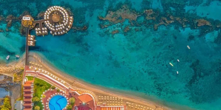 Kypr letecky: 5* Salamis Bay Conti Resort, ultra all inclusive, wellness, fitness i dětský klub ČEDOG