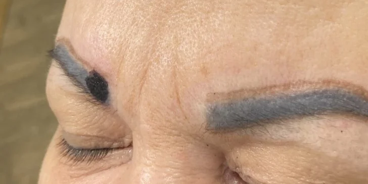 Permanentní make-up: oční linky, kouřové stíny, obočí i kontury rtů či plné rty