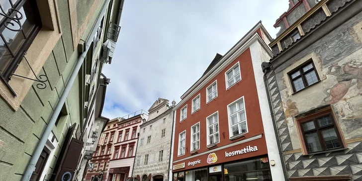 Apartmán v centru Českého Krumlova: výhled na zámek, kapacita až 8 osob