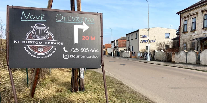 Přehození celých kol nebo výměna pneumatik i servisní prohlídka vozu