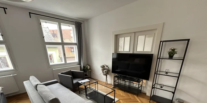 Apartmán v centru Českého Krumlova: výhled na zámek, kapacita až 8 osob