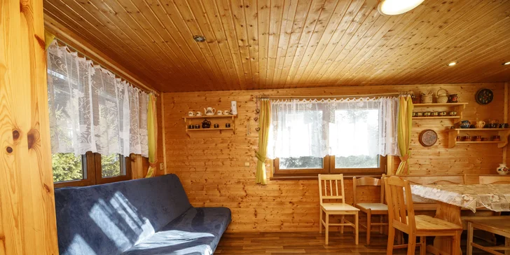 Krásná chata v Jeseníkách s horkým sudem i saunami a zahradou až pro 8 osob