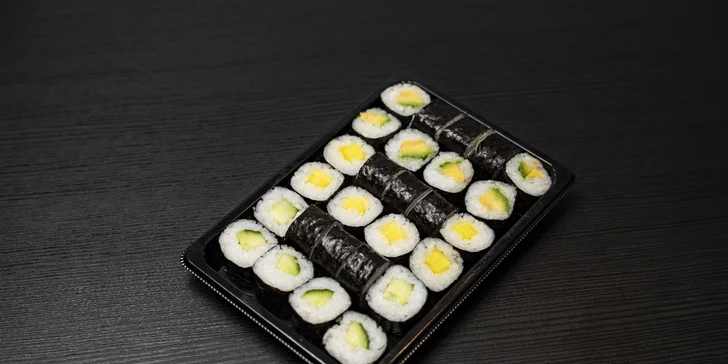 Otevřené vouchery do Sushi hub: 300 Kč až 1 000 Kč na sushi k odnosu s sebou
