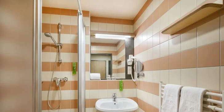 Rodinná dovolená v rakouských Alpách: 3* hotel se snídaní nebo polopenzí, wellness, karta výhod