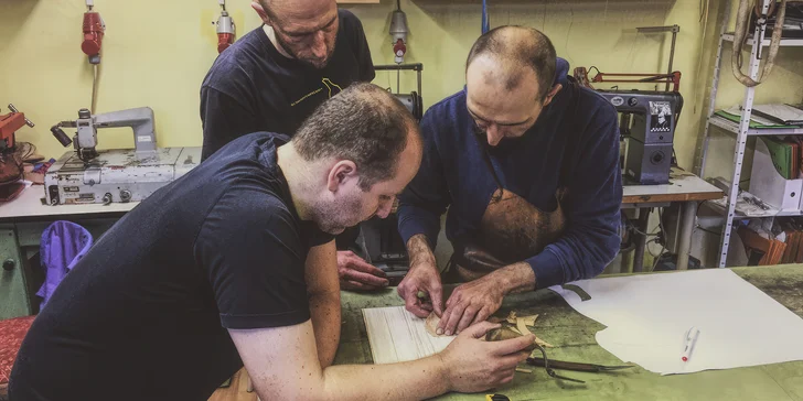 Vyrobte si svůj vlastní kožený opasek: workshop pro 1 i 2 osoby