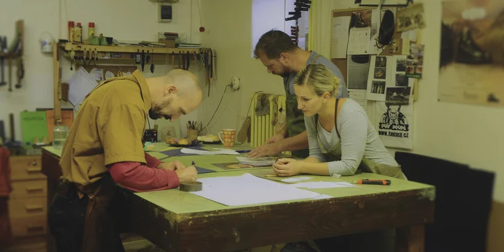 Vyrobte si svůj vlastní kožený opasek: workshop pro 1 i 2 osoby
