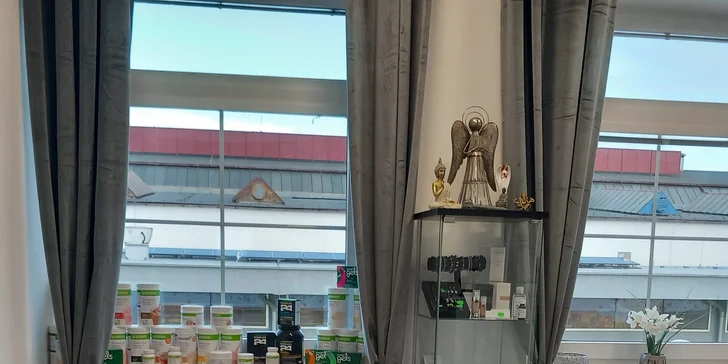 Základní či hloubkové kosmetické ošetření, alginátová maska i masáž