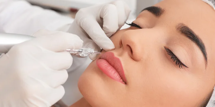Permanentní make-up: oční linky, kouřové stíny, obočí i kontury rtů či plné rty