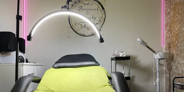 Kosmetické ošetření pleti s peelingem i maskou: základní, hydratační nebo relaxační a regenerační
