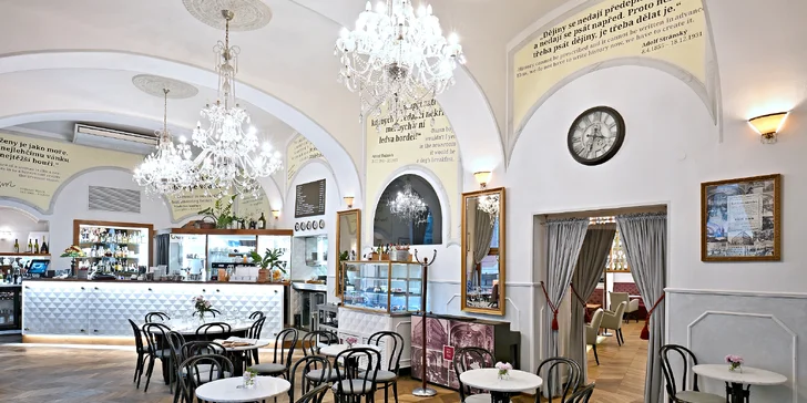 Otevřený voucher na snídani i klasické menu v Národní kavárně v centru města, 500-2000 Kč