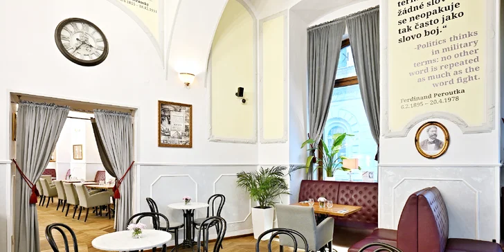 Otevřený voucher na snídani i klasické menu v Národní kavárně v centru města, 500-2000 Kč