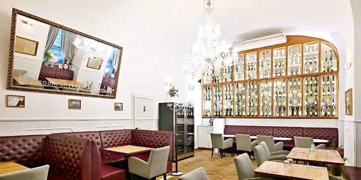 Otevřený voucher na snídani i klasické menu v Národní kavárně v centru města, 500-2000 Kč